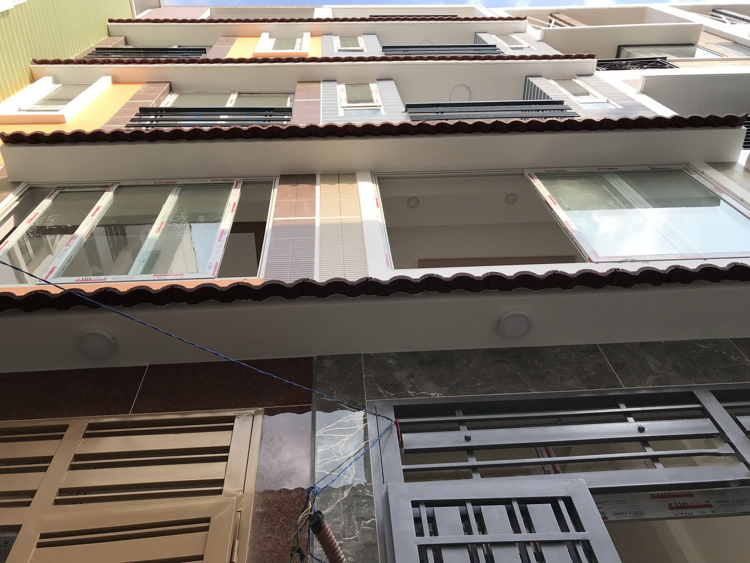 Bán nhà Đặng Văn Ngữ, Quận Phú Nhuận tuyệt phẩm 3 lầu, 7 phòng, hẻm ôtô nhỏ (Kia morning, Yaris...)